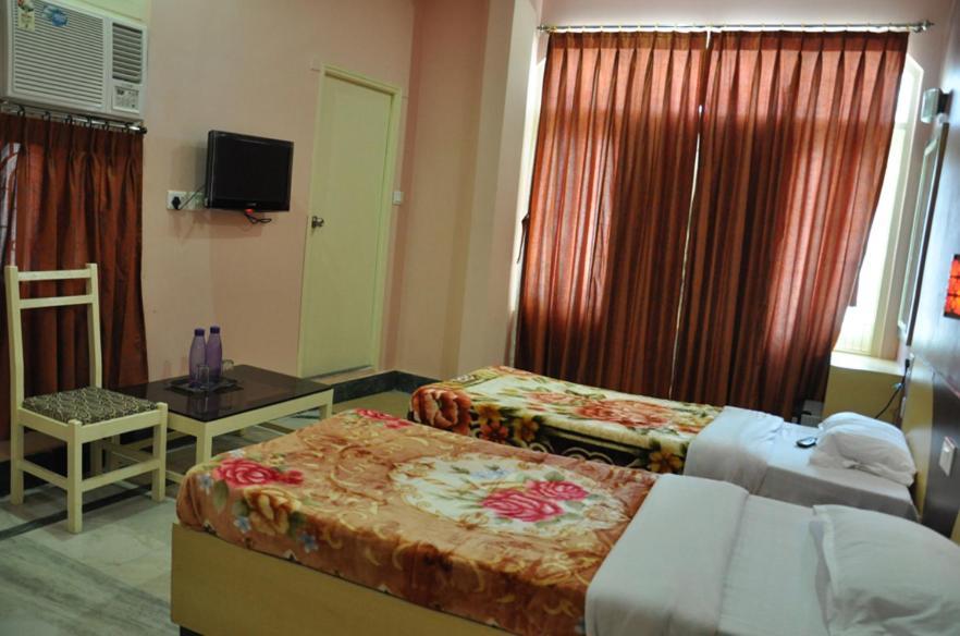 Hotel Kiran Palace Varanasi Camera foto